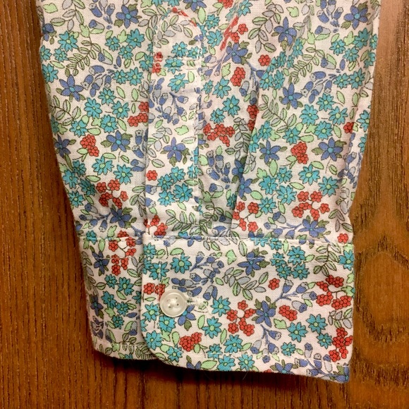 Pretty Floral Linen Top - Picture 3 of 6